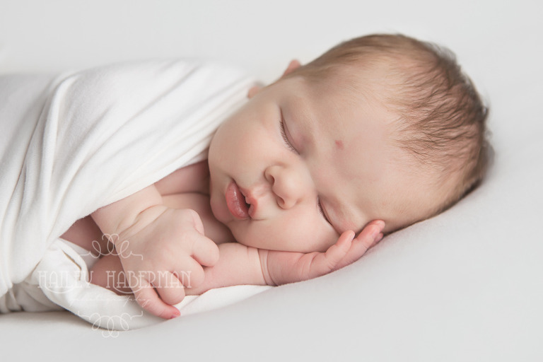 Newborn Sienna Photo of baby alseep 