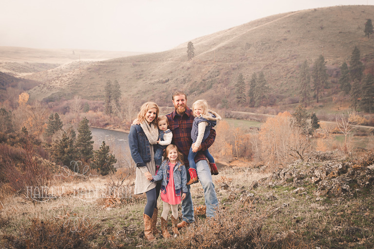 rustic thorp fall family Ellensburg Lifestyle Photographer