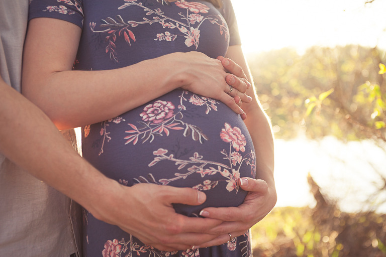 Spring Maternity Session with Alex and Connor by Hailey Haberman Lifestyle Photographer in Ellensburg WA