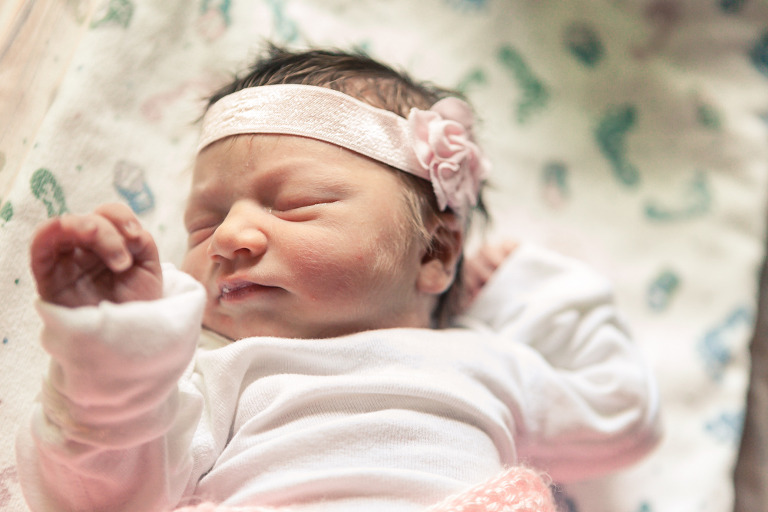 hospital baby photo of Callie, Baby Callie with Ellensburg Lifestyle Newborn photographer Hailey Haberman in Ellensburg WA 