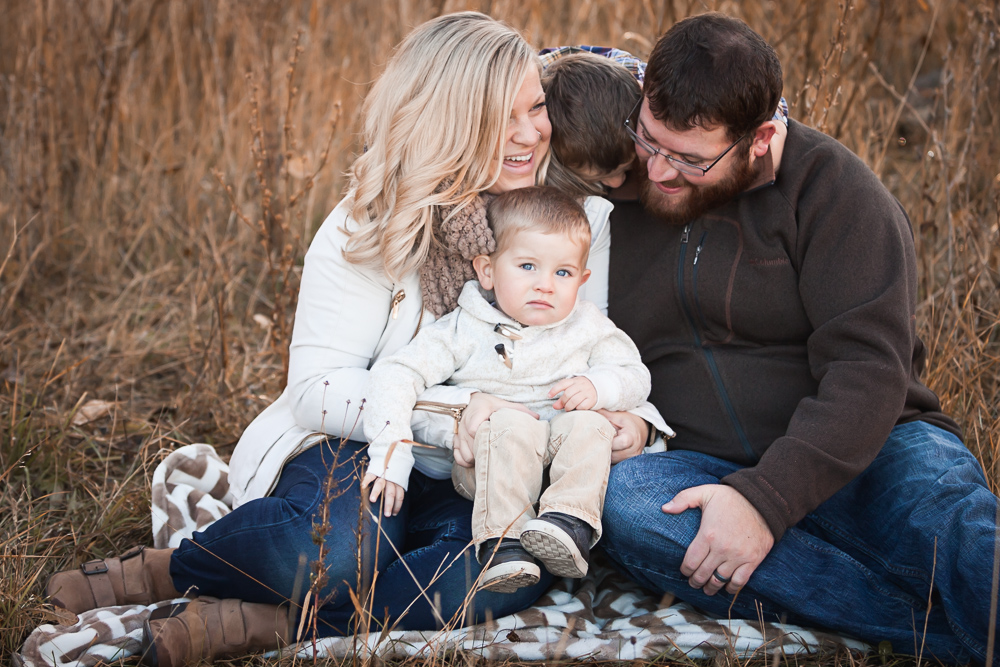 fall family session- lifestyle photography by Hailey Haberman in Ellensburg WA